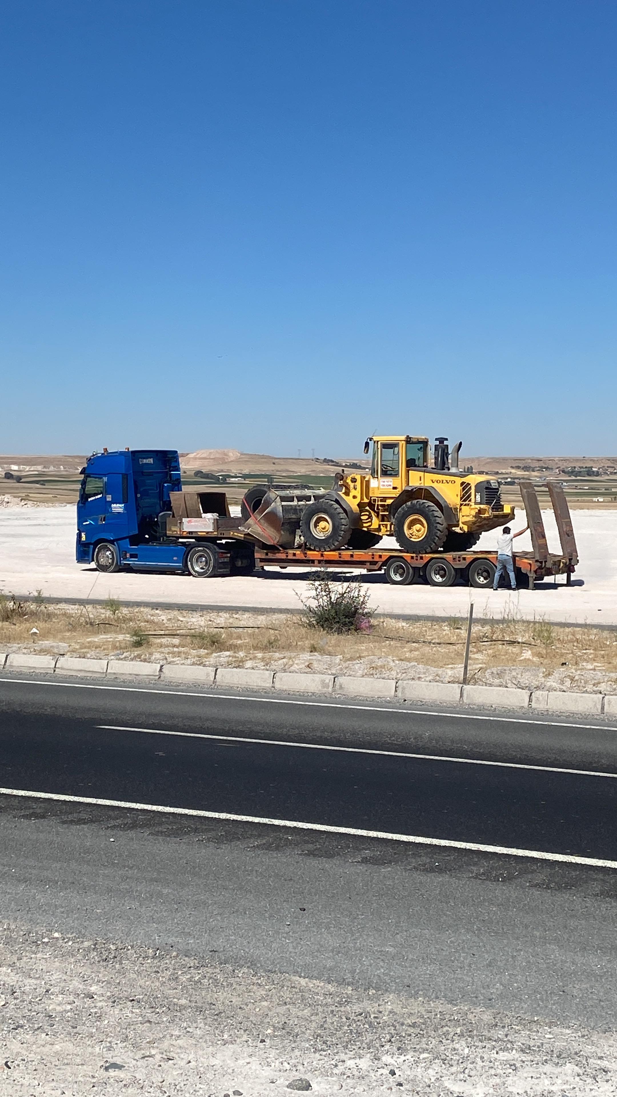 Lowbed Nakliyesi
